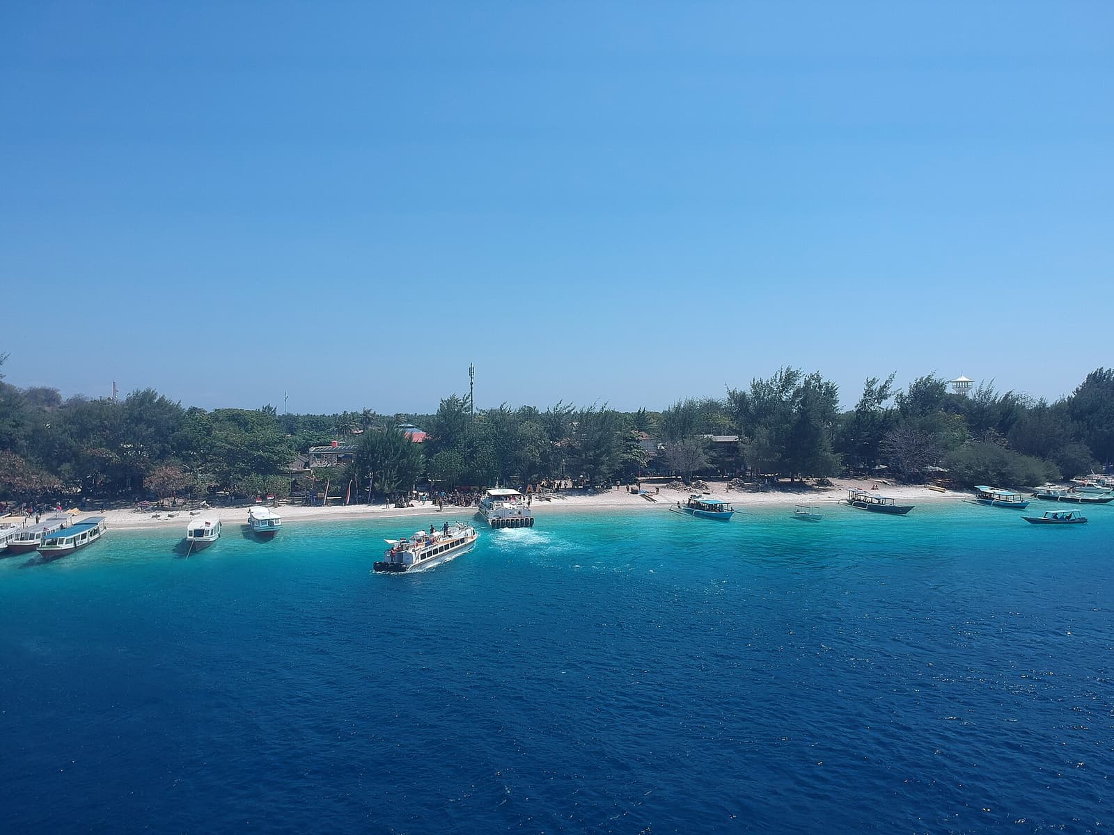 Hop between the three islands